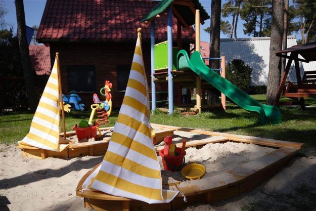 Plac zabaw dla dzieci - Posejdon w Łebie